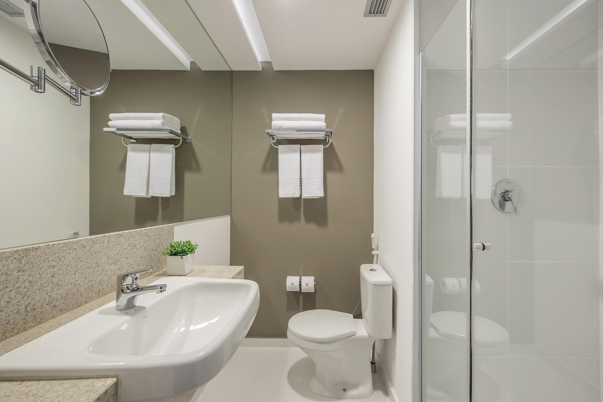 Intercity Hotel 4*